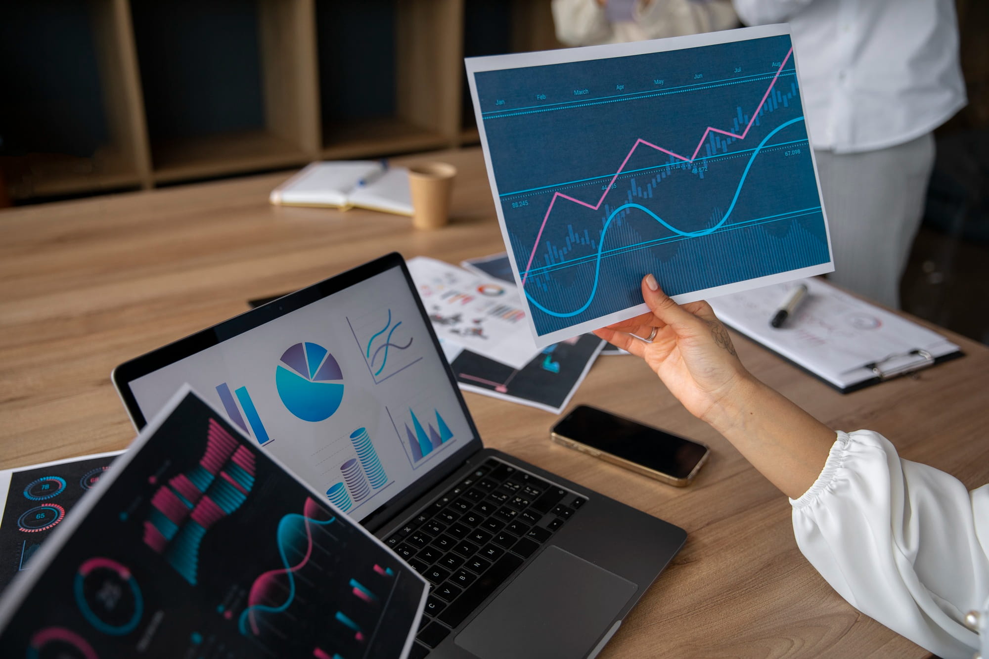 Data & Business Analytics